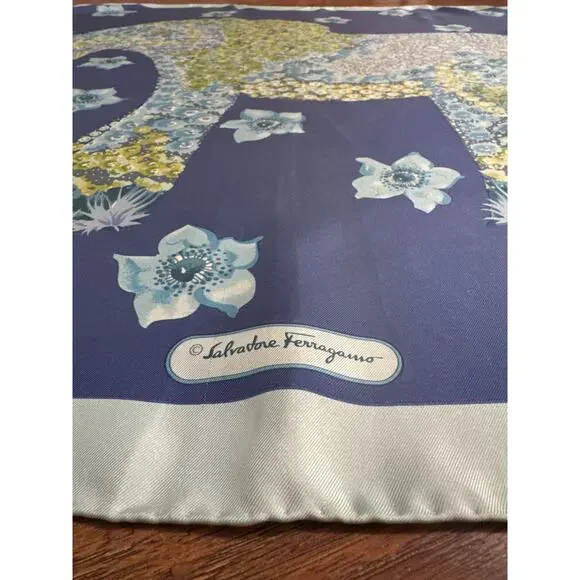 Auth. Vintage Salvatore Ferragamo 100% Silk Floral Elephant Scarf Large 88CM - Picture 5 of 7